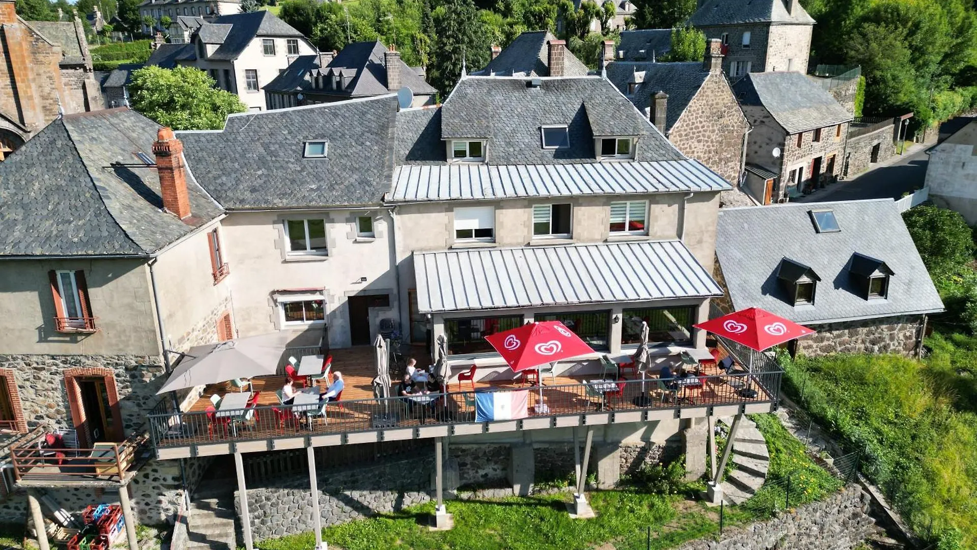 hotel restaurant des voyageurs Le Falgoux