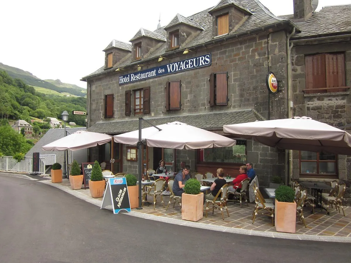 **  hotel restaurant des voyageurs Le Falgoux France